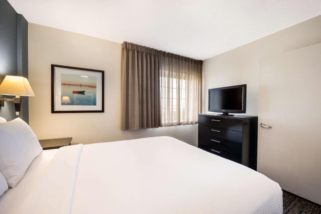 Sonesta Simply Suites Baltimore BWI Airport Linthicum Exterior photo